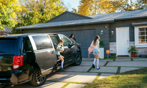 Vivint Combines Car and Smart Home Security in a Single App