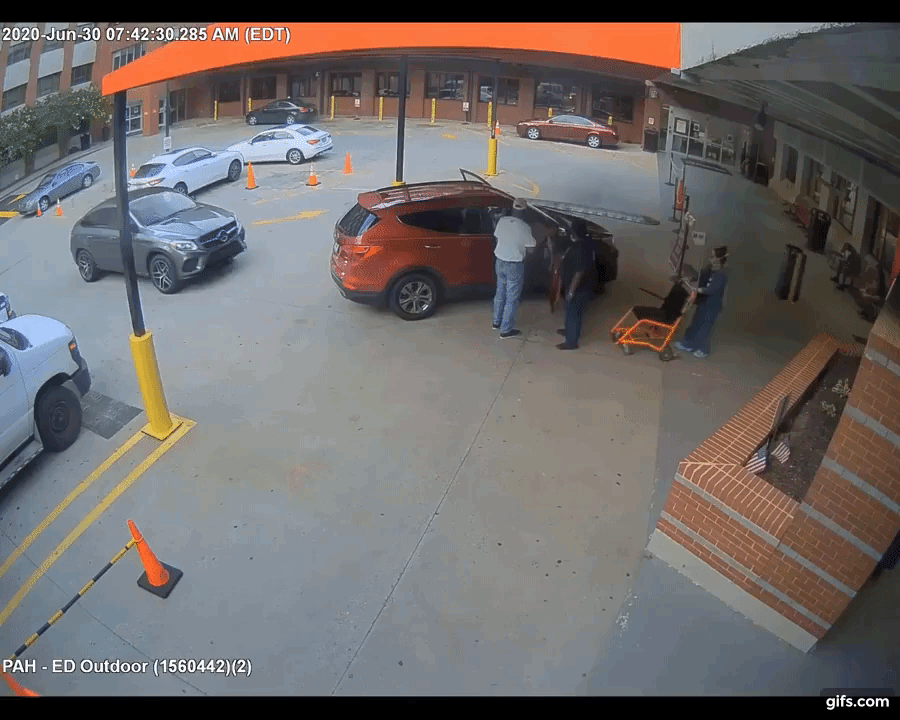 Top 5 Surveillance Videos of the Week Irate Customer Trashes Wendy’s